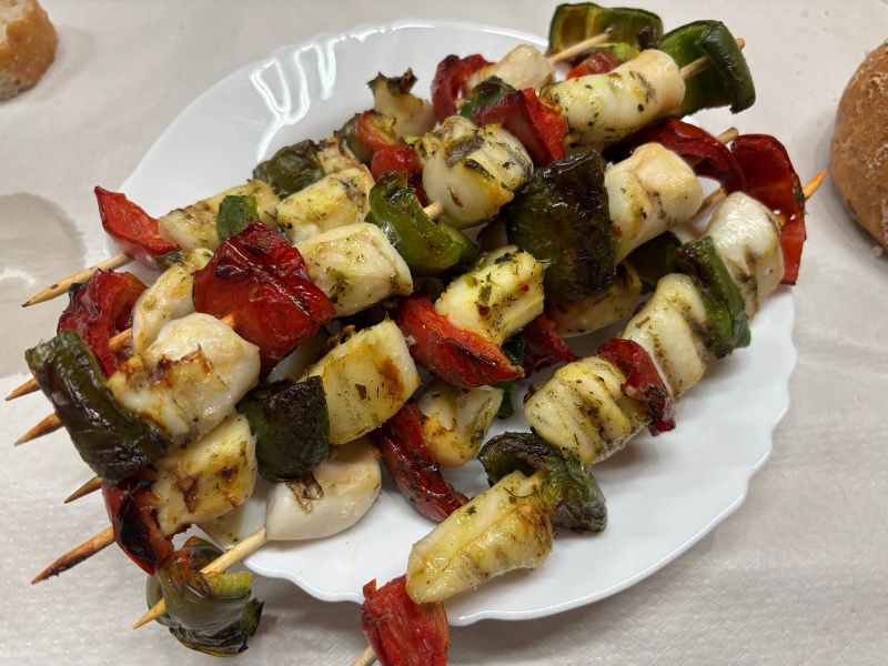Brochetas de frutos del mar Brochetas de frutos del mar