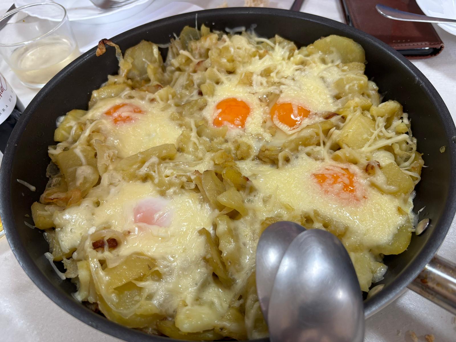 Patatas revueltas con huevos Patatas revueltas con huevos